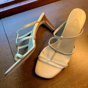 Gianni Bini champagne strappy, backless sandals 3” wooden heel pump size 6 1/2.